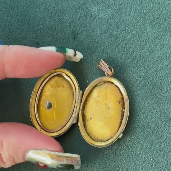 Antique Victorian rolled gold locket with engraved flower vase, multicolored gold, oval shape