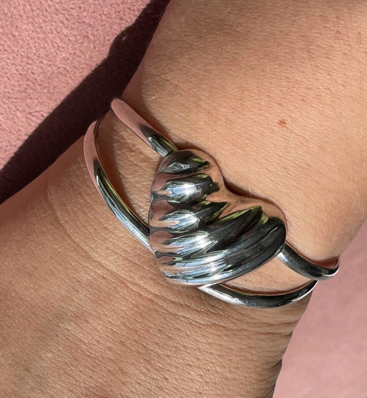 Vintage Sterling Silver Ribbed Heart Cuff Bracelet