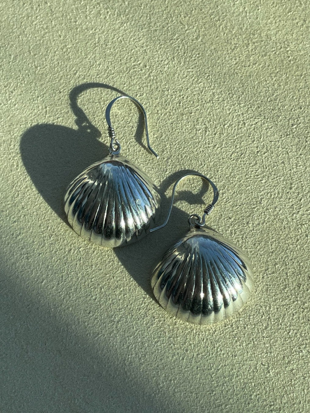 Vintage Sterling Silver Puffy Seashell Dangle Earrings